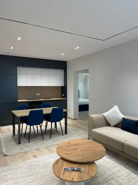 Tirane, jepet me qera apartament 2+1+Aneks+Ballkon Kati 2, 104 m² 1.200 € (LIQENI I THATE)