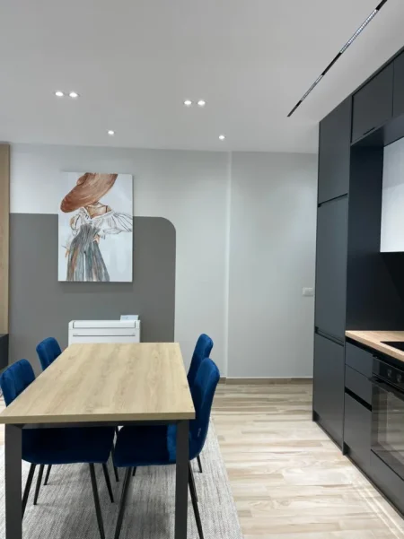 Tirane, jepet me qera apartament 2+1+Aneks+Ballkon Kati 2, 104 m² 1.200 € (LIQENI I THATE)