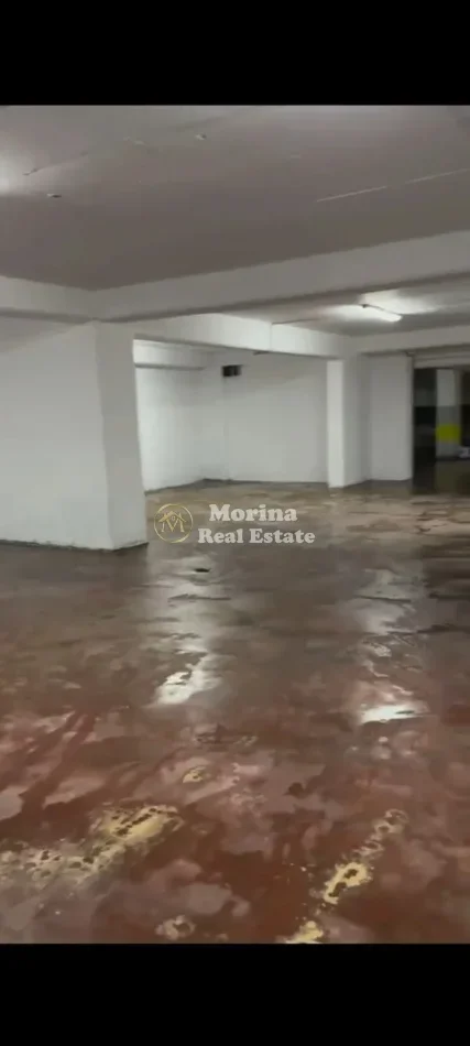 Tirane, shitet garazh | post parkimi Kati -2, 200 m² 90.000 € (Astir)