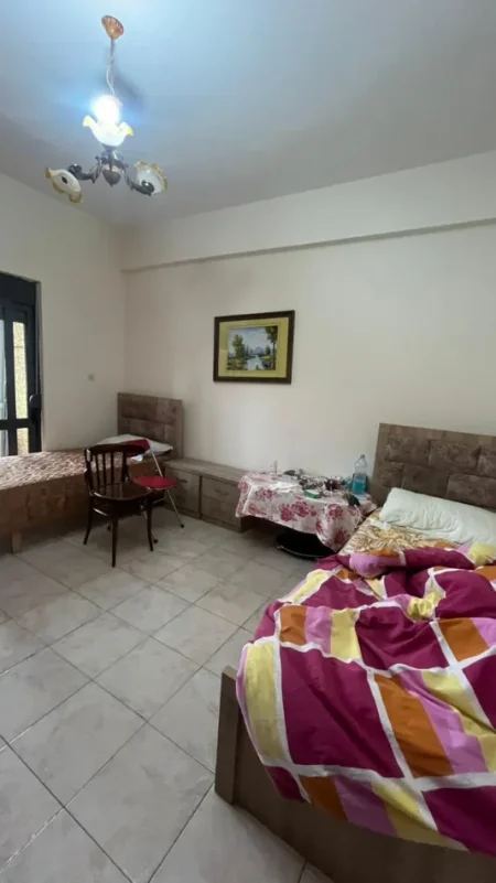 Durres, jepet me qera apartament 2+1 Kati 3, 75 m² 300 € 