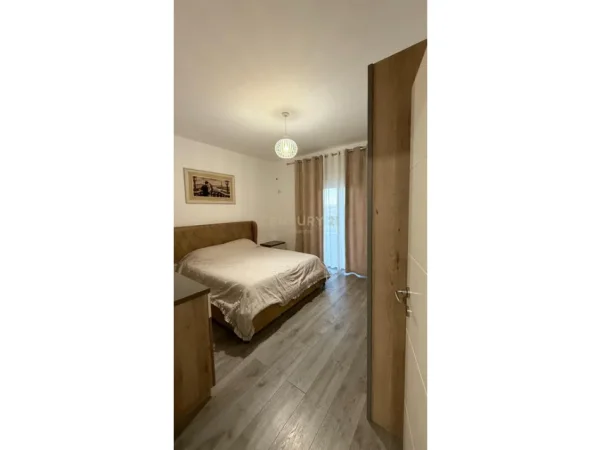 Durres, jepet me qera Vile 2+1 Kati 2, 112 m² 440 € 