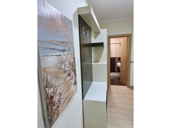 Tirane, shitet apartament 3+1 Kati 3, 126 m² 209.000 € (Porcelan)