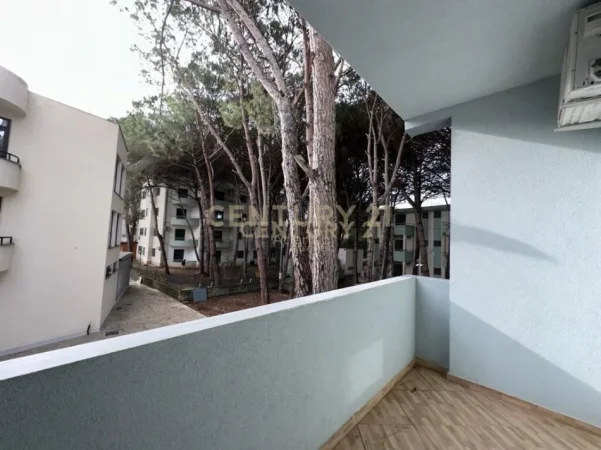 Durres, jepet me qera ambjent biznesi Kati 3, 439 m² 3.500 € 