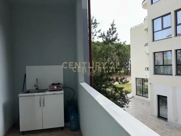 Durres, jepet me qera ambjent biznesi Kati 3, 439 m² 3.500 € 