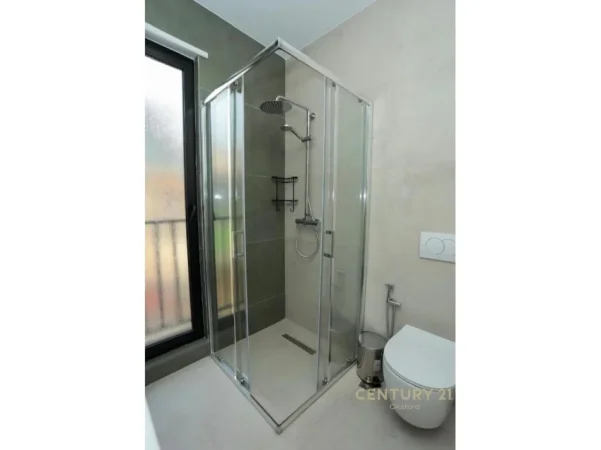 Tirane, shes apartament 1+1 Kati 1, 70 m² 175.000 € (Rruga Siri Kodra)