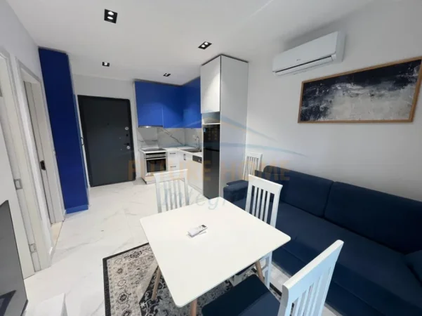 Tirane, jepet me qera apartament 1+1 Kati 2, 60 m² 350 €