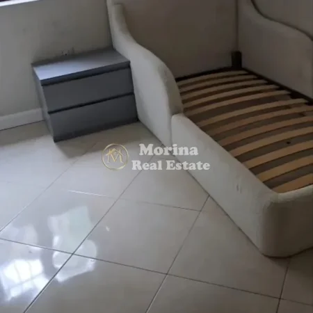 Tirane, jepet me qera apartament 2+1 Kati 1, 118 m² 600 € (Rruga e Elbasanit)