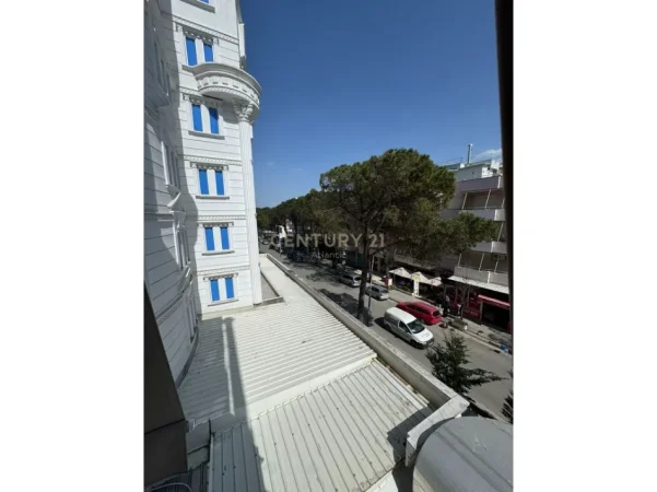 Durres, jepet me qera apartament 1+1 Kati 3, 60 m² 600 € 