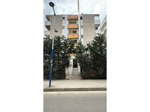 Durres, jepet me qera apartament 1+1 Kati 3, 60 m² 600 € 