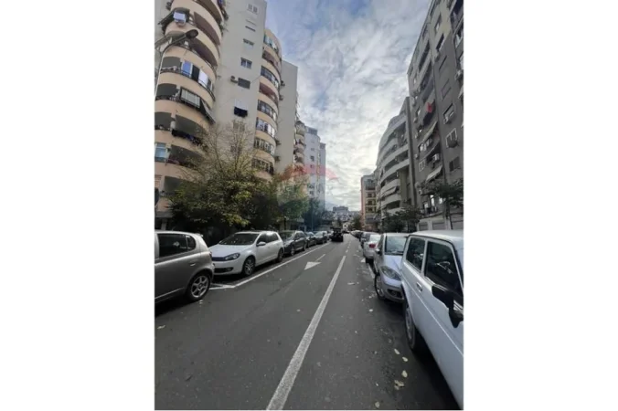 Tirane, shitet apartament 2+1 , 91 m² 199.000 € 