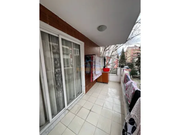 Tirane, shitet apartament 2+1+Ballkon Kati 2, 87 m² 160.000 € (Kodra e Diellit)