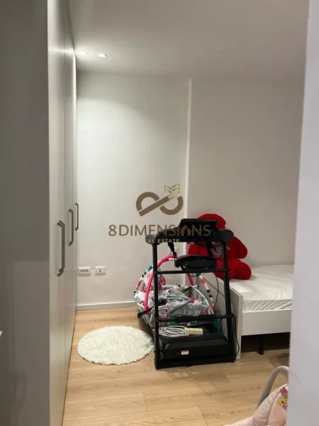 Tirane, shitet apartament 2+1+Ballkon Kati 3, 126 m² 262.500 € (liqeni i thate)