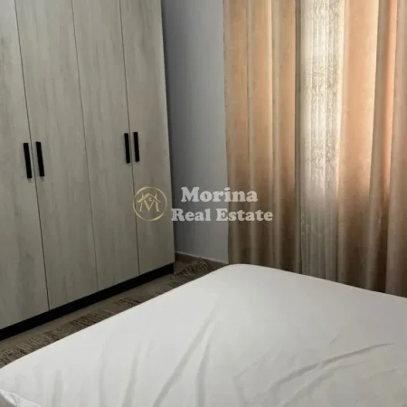 Tirane, jepet me qera apartament 1+1 Kati 1, 65 m² 500 € (5 Maji)