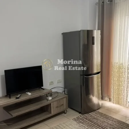 Tirane, jepet me qera apartament 1+1 Kati 1, 65 m² 500 € (5 Maji)