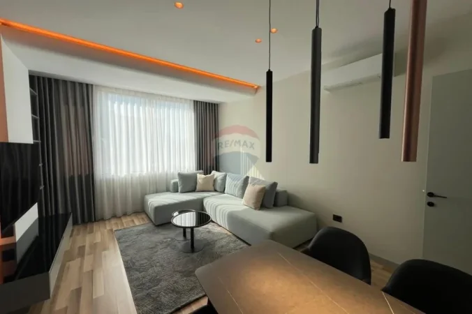 Tirane, jepet me qera apartament 1+1 , 70 m² 1.300 € 