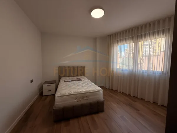 Tirane, jepet me qera apartament 2+1 Kati 2, 89 m² 950 € (RRUGA E ELBASANIT)