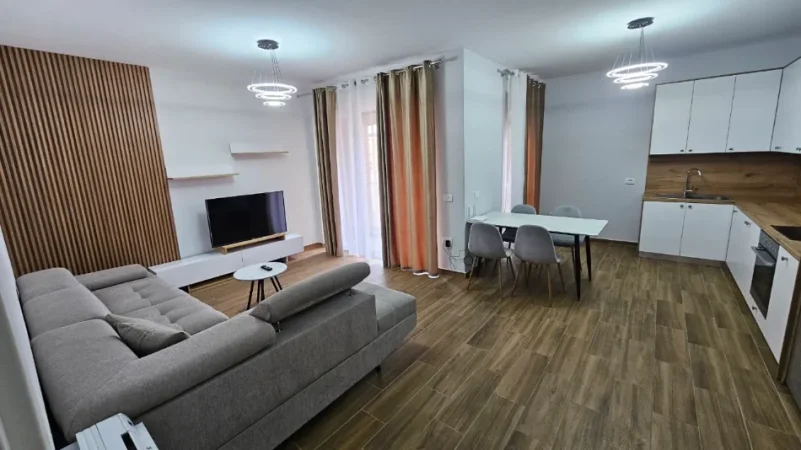 Tirane, jepet me qera apartament 2+1 Kati 7, 136 m² 700 € (Ish Profarma, Rruga Xhanfize Keko)