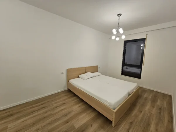 Tirane, jepet me qera apartament 2+1 , 110 m² 600 € (Porcelan, Kompleksi Erli, perballe UET)