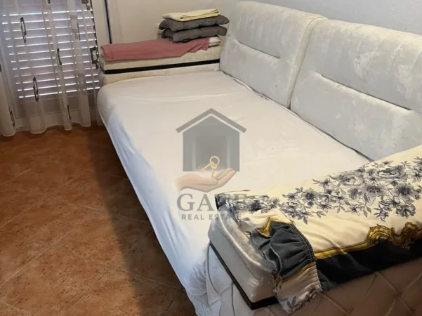 Durres, jepet me qera apartament 1+1+Ballkon , 500 € 
