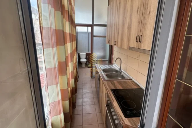 Qira, Hyrje private 1+1, Siri Kodra, 33.000 Lek/muaj