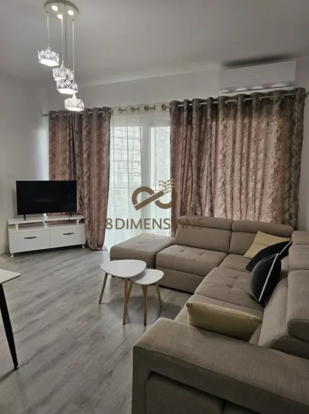 Tirane, jepet me qera apartament 2+1 Kati 3, 78 m² 670 € (5 maji)