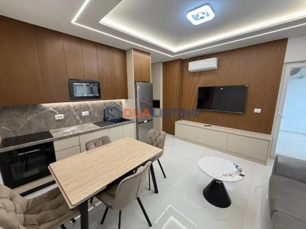 Tirane, jepet me qera apartament 1+1 Kati 6, 68 m² 800 € 