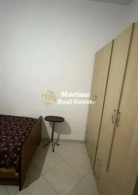 Tirane, jepet me qera shtepi 1+1 Kati 2, 67 m² 300 € (Qytet Studenti)