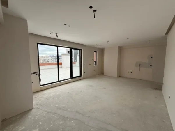 Tirane, shitet apartament 3+1 , 152 m² 245.000 € (Astir)