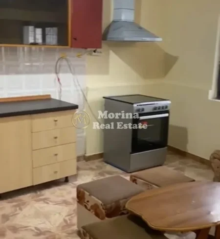Tirane, jepet me qera shtepi 1+1 Kati 1, 70 m² 250 € (Qytet Studenti)