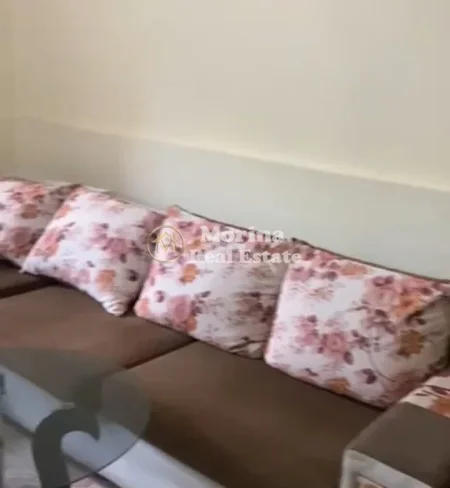 Tirane, jepet me qera shtepi 1+1 Kati 1, 70 m² 250 € (Qytet Studenti)