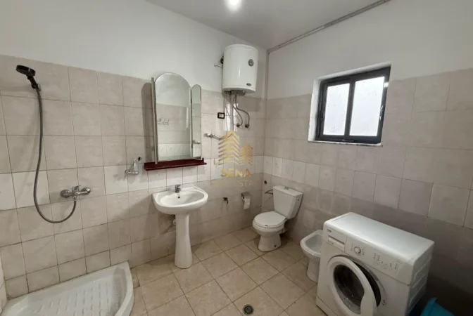 Tirane, jepet me qera apartament 2+1+Ballkon Kati 2, 98 m² 470 € (Astir)
