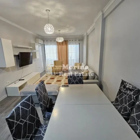 Tirane, jepet me qera apartament 2+1 Kati 8, 105 m² 500 € (Astir)