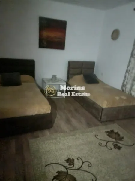 Tirane, jepet me qera shtepi 1+1 Kati 1, 55 m² 380 € (Shkolla e Bashkuar)