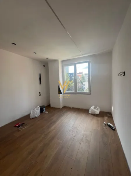 Tirane, shitet apartament 1+1+Ballkon Kati 3, 56 m² 158.000 € (21 DHJETORI)