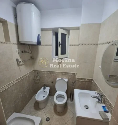 Tirane, jepet me qera apartament 1+1 Kati 7, 75 m² 650 € (Rruga Barrikadave)