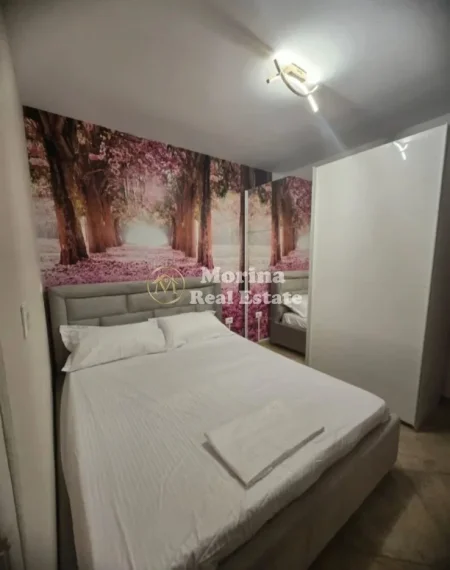 Tirane, jepet me qera apartament 1+1 Kati 7, 75 m² 650 € (Rruga Barrikadave)