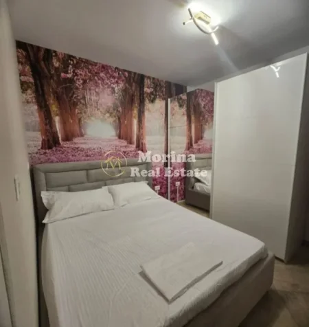Tirane, jepet me qera apartament 1+1 Kati 7, 75 m² 650 € (Rruga Barrikadave)