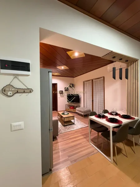 Tirane, jepet me qera 1+1 , 55 m² 600 € 