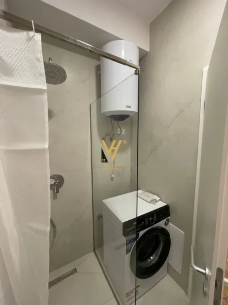 Tirane, jepet me qera apartament 1+1+Ballkon Kati 3, 55 m² 470 € (ALI DEMI)