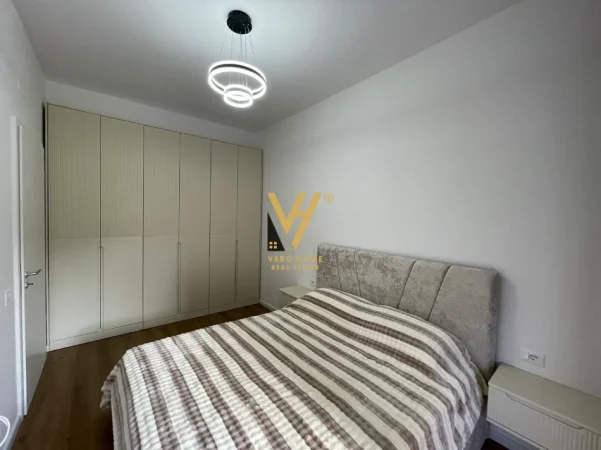 Tirane, jepet me qera apartament 1+1+Ballkon Kati 3, 55 m² 470 € (ALI DEMI)