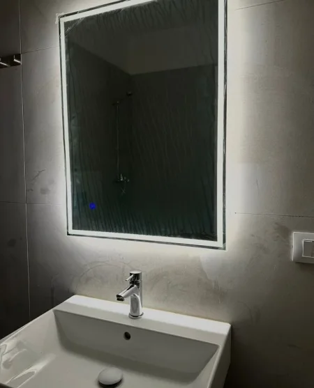 Tirane, jepet me qera apartament 2+1 Kati 2, 105 m² 500 € 