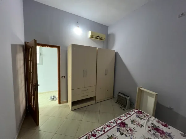 Tirane, jepet me qera shtepi 2+1 Kati 2, 90 m² 400 € (Besim cera)