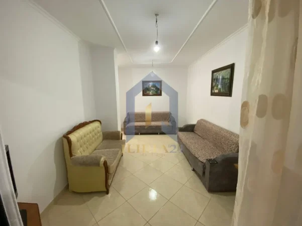 Tirane, jap me qera apartament 1+1+Ballkon Kati 5, 65 m² 300 € (Apartament 1+1 me qira Fresk)