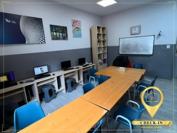 Shqiperi, jepet me qera zyre Kati 3, 100 m² 850 € (Rruga Moskat)