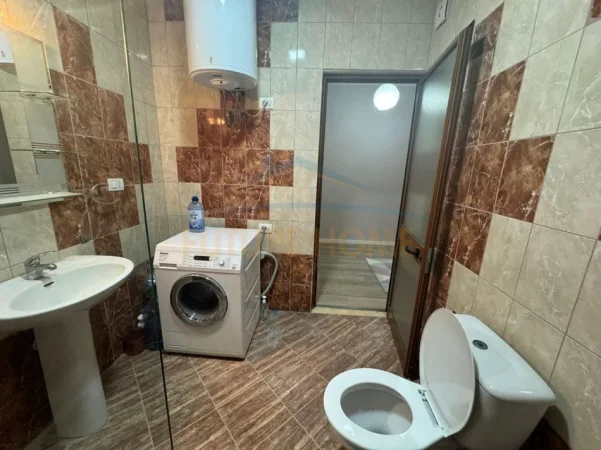 Tirane, jepet me qera apartament 2+1 Kati 4, 105 m² 450 € (Fresk)