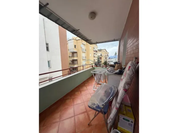 Tirane, shitet apartament 2+1 Kati 3, 93 m² 174.000 € (KODRA E DIELLIT)