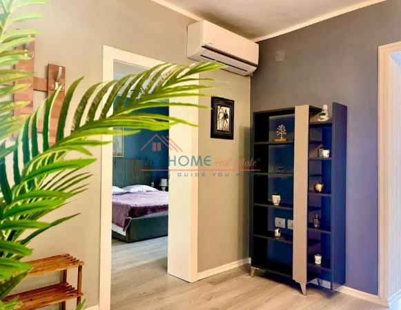 Tirane, jepet me qera apartament 1+1+Ballkon Kati 3, 78 m² 680 € (Rruga e Durresit)