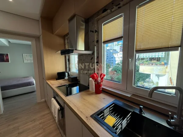 Tirane, jepet me qera apartament 2+1+Ballkon Kati 6, 60 m² 1.000 € 