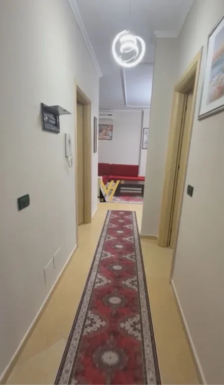 Tirane, jepet me qera apartament 2+1+Ballkon Kati 4, 95 m² 470 € (ASTIR)