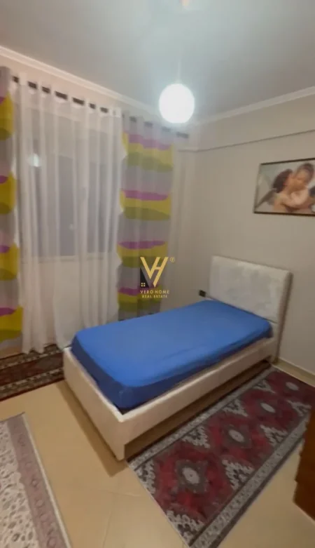 Tirane, jepet me qera apartament 2+1+Ballkon Kati 4, 95 m² 470 € (ASTIR)